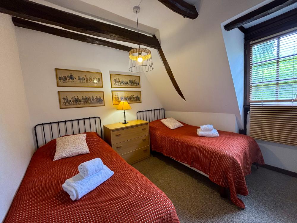 La troisième chambre avec deux lits simples 