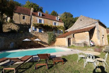 La maison danss un écrin de verdure 