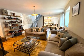 La maison principale : le salon 