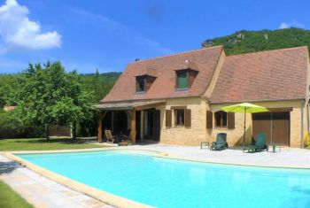 Holidays gite Dordogne Combejolie