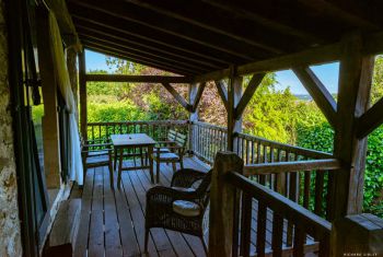 Déjeuner sur la terrasse