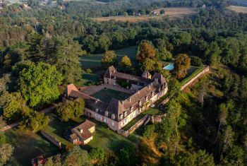 Holidays gite Dordogne Chateau d'Urval