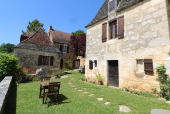 La Maison au Toit de lauzes 