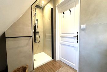 la salle de bain commune 