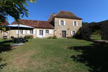 la facade avant de la maison 