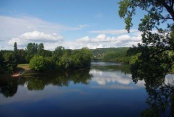 la rivière toute proche 