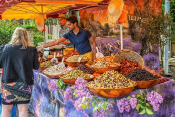 jour de marché à St Cyprien (à 500m !)