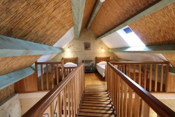 the twin bedroom at mezzane level 