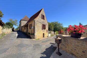 La maison au coeur de la bastide de Domme 