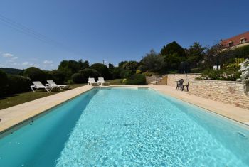 La piscine privée et chauffée