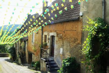 The arcades street