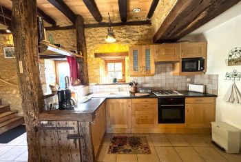 la cuisine parfaitement équipée 