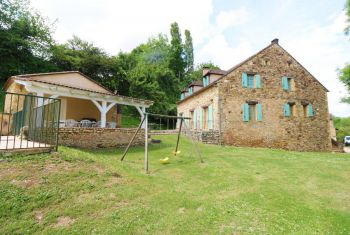 le jardin et jeux pour enfants