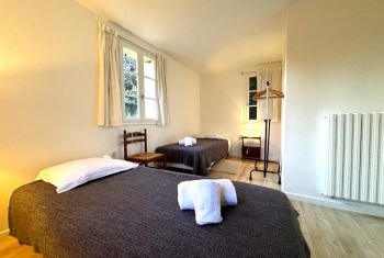 la chambre en RDV avec deux lits simples 