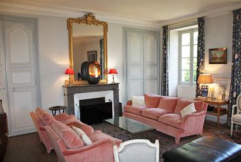 The spacious drawing room