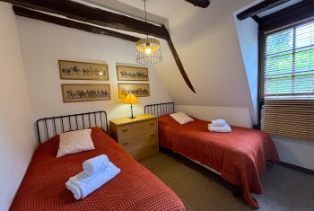 La troisième chambre avec deux lits simples 