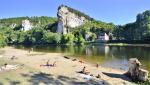 The Dordogne river at Vitrac, 7km away : ideal for a swim or a canoe ride 