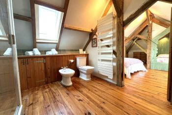 avec salle d'eau attenante