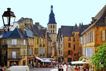 Sarlat la Canéda, joyau du Périgord Noir 