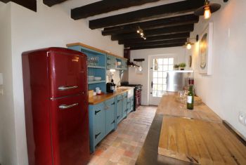 the perfectly fitted kitchen 