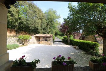 The former bread oven (decorative use only)