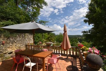 la terrasse à Castarnou avec  vue