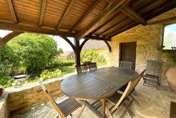 La Maison : la terrasse couverte 