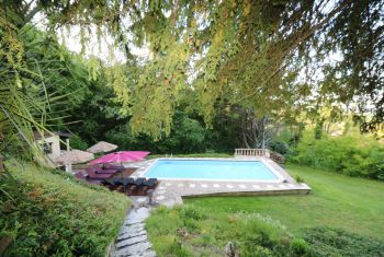 La superbe piscine privée 