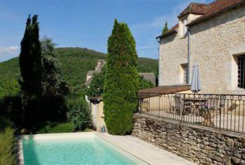 Holidays gite Dordogne Ancienne Mairie