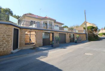 The property with the LOGGIA at first floor and the two separate studios at street level 