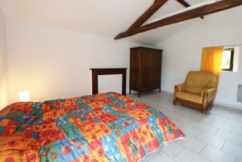 La Colline de Queyrelong  - the spacious double bedroom on the groundfloor 