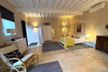 La Maison d'Amis offre un spacieux hébergement pour 2 hôtes 